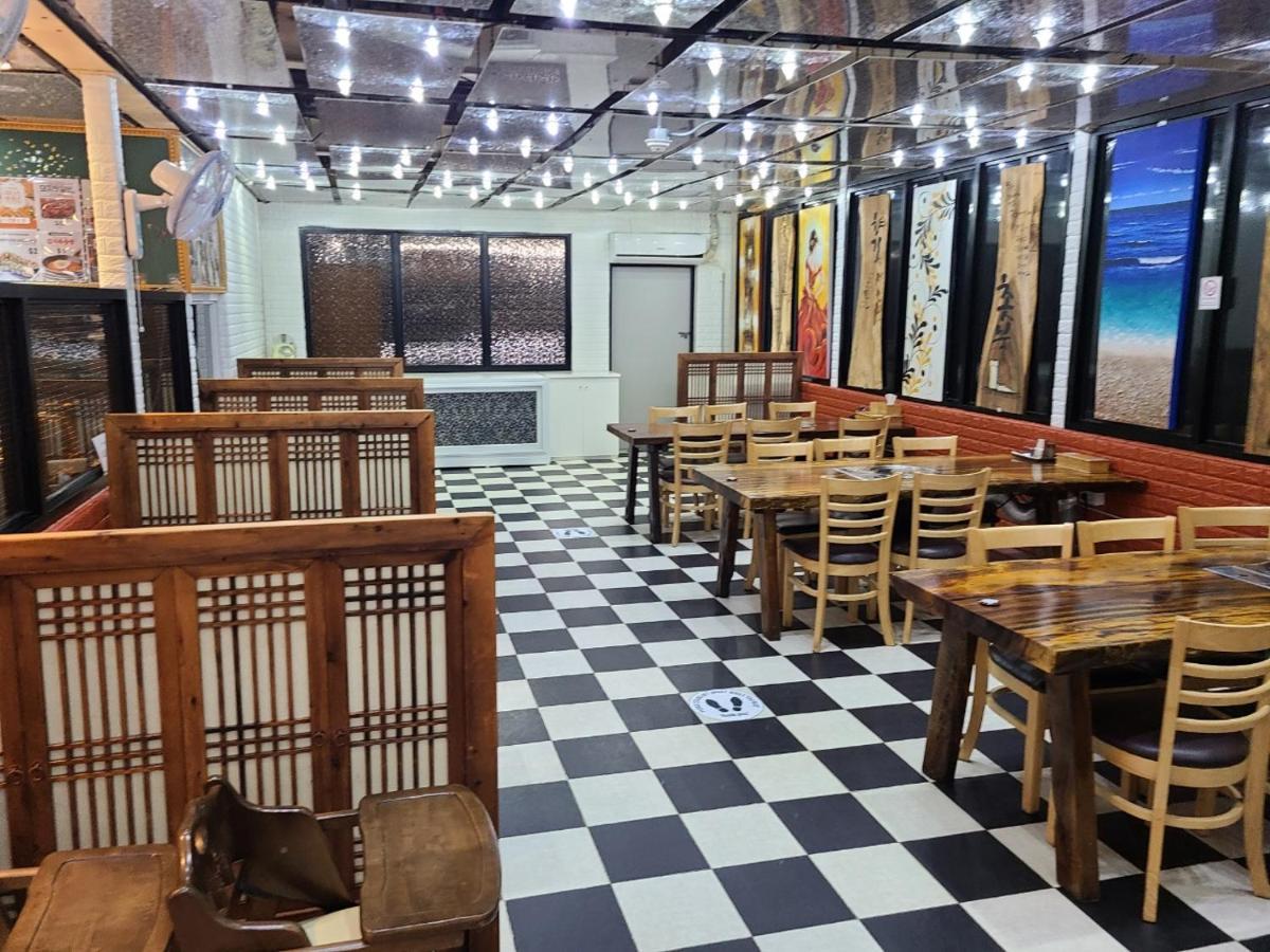 Winners Residence سايبان المظهر الخارجي الصورة